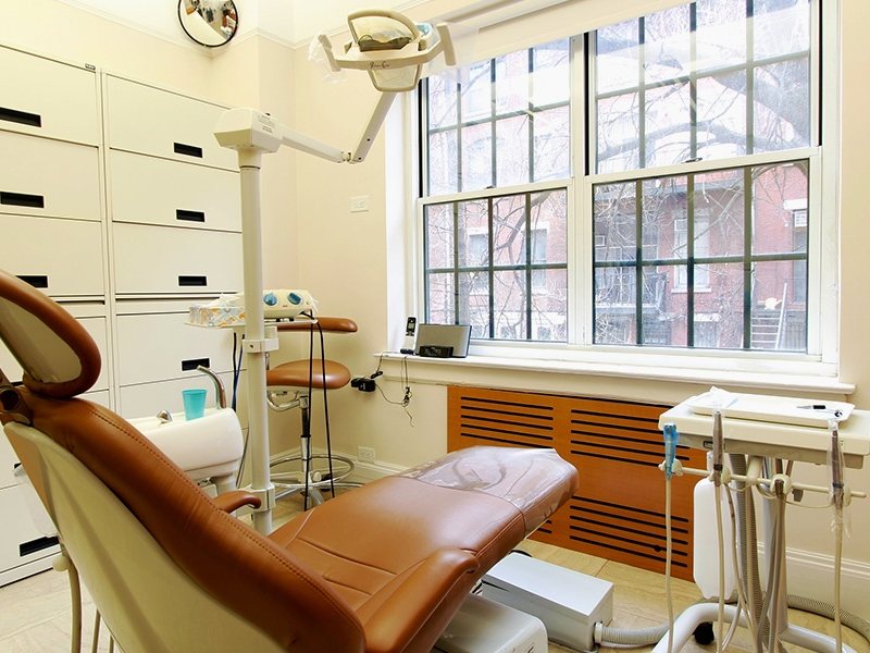 A treatment room at Upper West Side Dentist